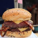 🍔 Osasco recebe festival gratuito com hambúrgueres artesanais e chopes internacionais Osasco recebe festival gratuito com hambúrgueres artesanais e chopes internacionais