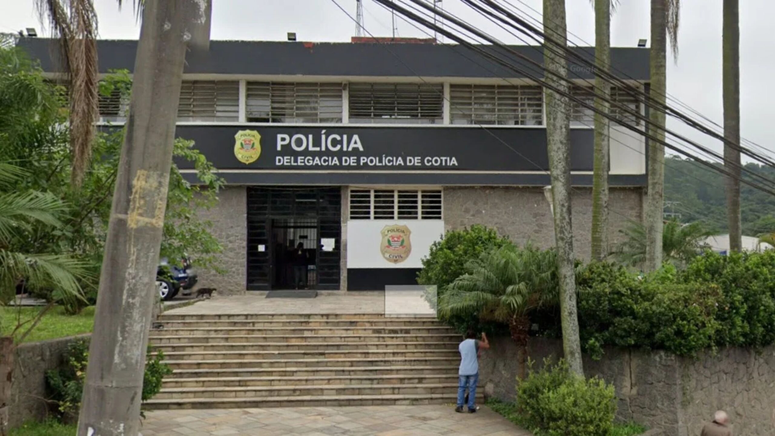 Choque em Cotia: Diretora de Escola Municipal é Vítima de Sequestro Relâmpago em Plena Manhã
