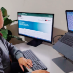 Portal Trampolim oferece quase 900 vagas em cursos gratuitos na região O-programador-Ezequiel-Brito-Mateus-fazendo-inscricao-no-curso-de-Gestao-de-Projetos-de-TI-do-portal-Trampolim-e1757712965172