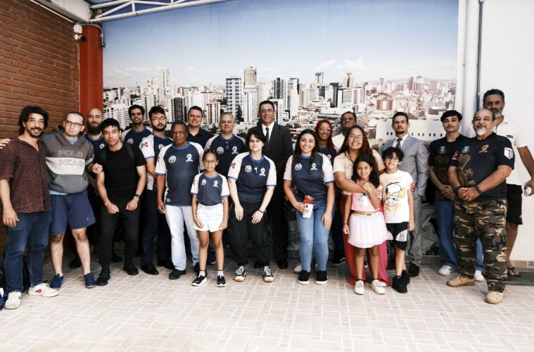 Legislativo de Osasco reconhece contribuições esportivas, comunitárias e de servidora