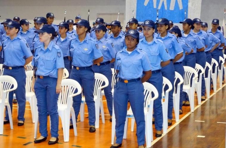 Câmara de Osasco aprova projeto que amplia vagas de estágio para jovens da JUCO