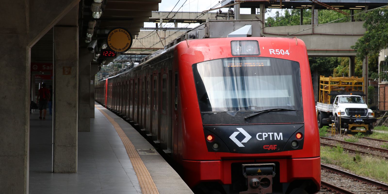 CPTM retoma gestão das linhas 11, 12 e 13 após falhas operacionais e incêndio em trem