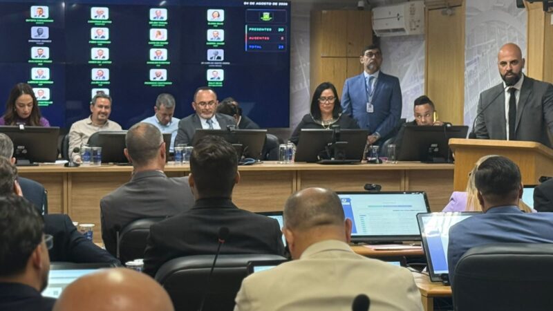 Prefeito Gerson Pessoa acompanha reinício dos trabalhos legislativos na Câmara de Osasco