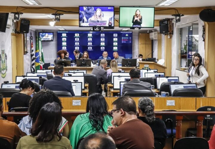 Câmara de Osasco aprova quase R$ 1 milhão para obras e serviços via emendas impositivas