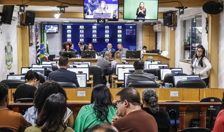 Câmara de Osasco aprova quase R$ 1 milhão para obras e serviços via emendas impositivas