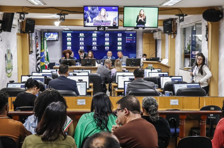 Câmara de Osasco aprova quase R$ 1 milhão para obras e serviços via emendas impositivas