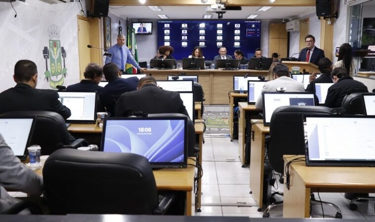 Câmara de Osasco aprova pacote de projetos voltado a obras urbanas, trânsito e datas comemorativas