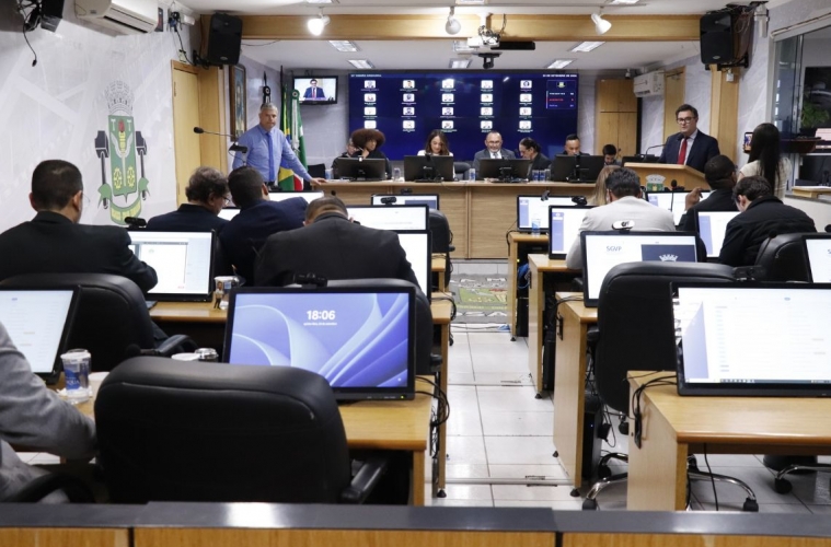 Câmara de Osasco aprova pacote de projetos voltado a obras urbanas, trânsito e datas comemorativas